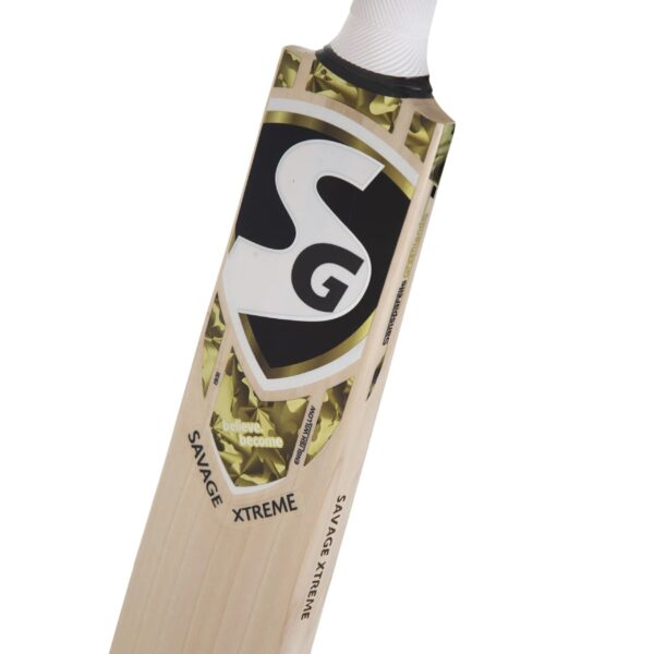 SG SAVAGE XTREME FINEST ENGLISH WILLOW, GRADE 3 CRICKET BAT (LEATHER BALL)