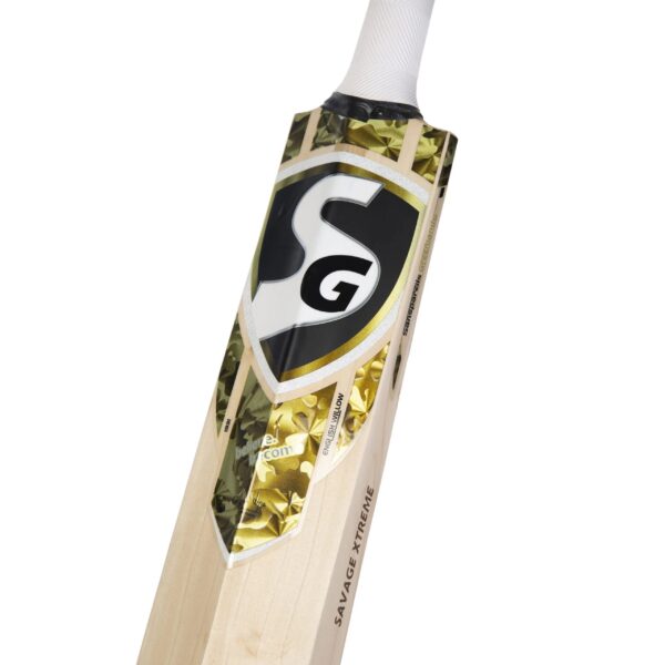 SG SAVAGE XTREME FINEST ENGLISH WILLOW, GRADE 3 CRICKET BAT (LEATHER BALL) - Image 2